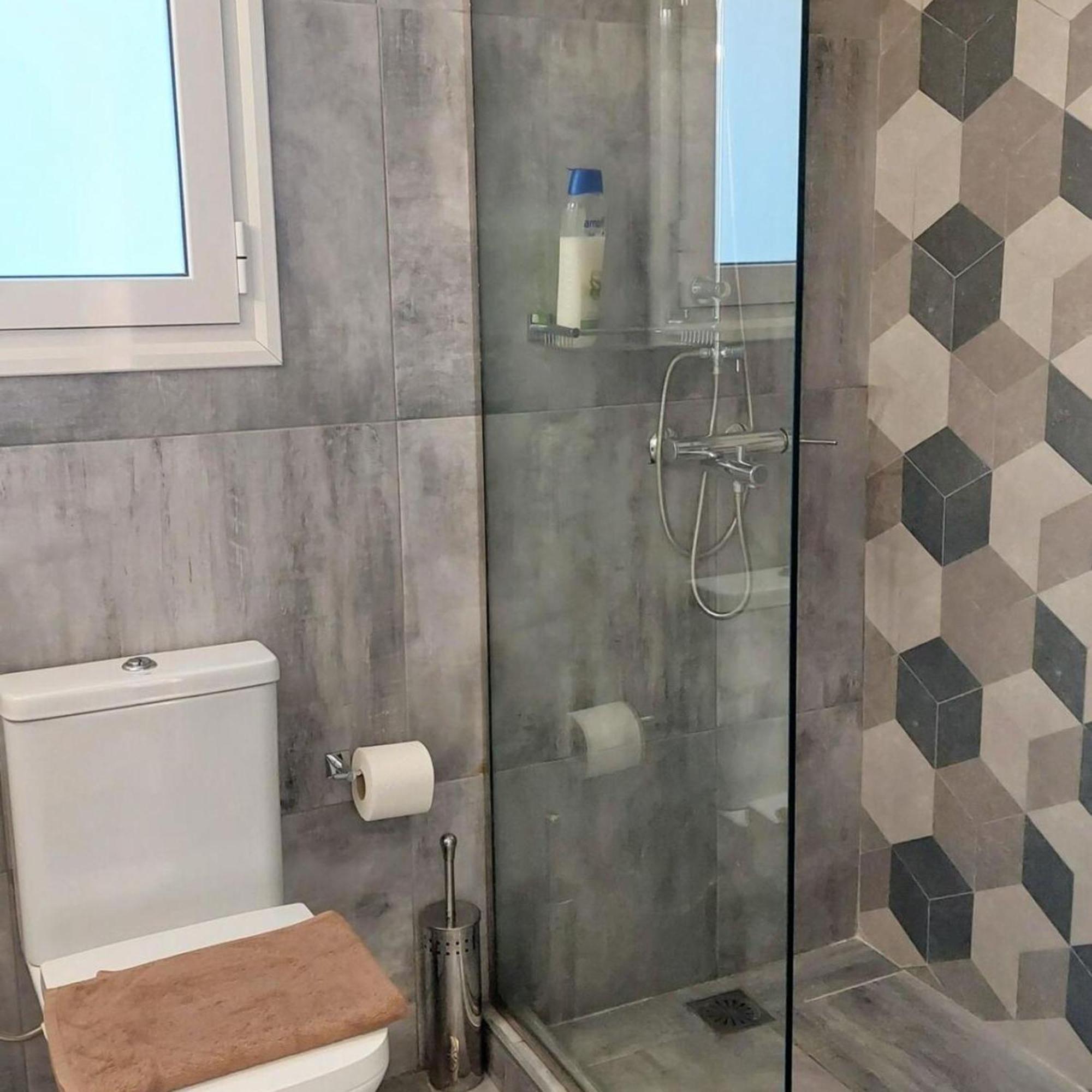 Elegant Apartment In Plaka アテネ エクステリア 写真